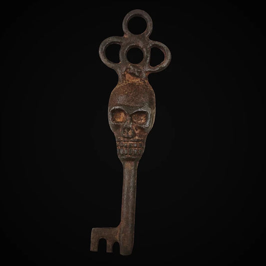 Gothic Skull Key