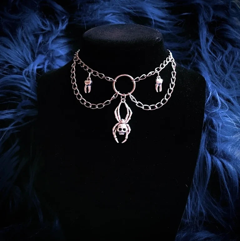 Victorian Spider & Tooth Choker – DeviousFX