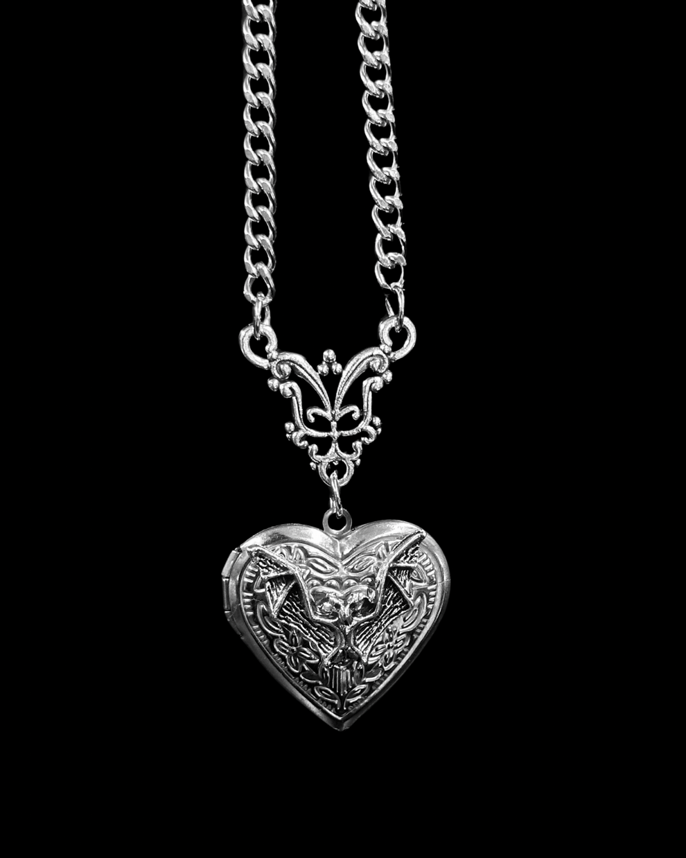 Vampire Promise Locket – DeviousFX