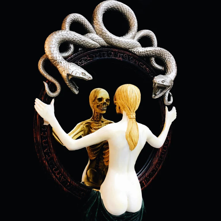 Medusa's Mirror